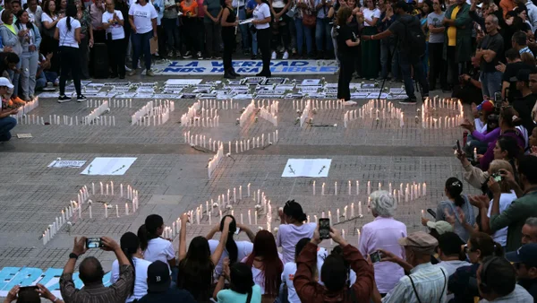 VIDEO | Miles de venezolanos se manifestaron en Caracas pidiendo la liberación de presos políticos