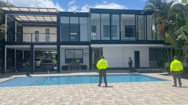 En imágenes | Los lujosos bienes incautados a ‘El Socio’, narco invisible que estuvo al servicio de las Farc En imágenes | Los lujosos bienes incautados a ‘El Socio’, narco invisible que estuvo al servicio de las Farc