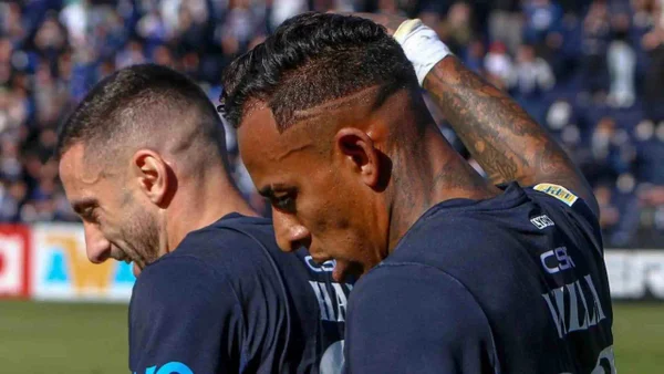 Sebastián Villa no pudo con Romero y desperdició clara opción de gol vs. Boca Juniors: video Sebastián Villa no pudo con Romero y desperdició clara opción de gol vs. Boca Juniors: video