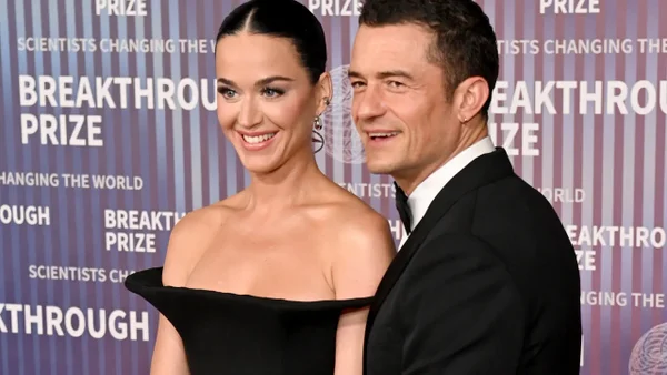 ¡De no creer! Katy Perry saltó con su esposo Orlando Bloom de un helicóptero