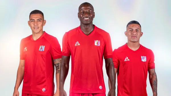 América de Cali presentó su nueva indumentaria con invitado especial: medallista olímpico