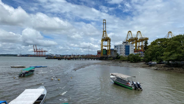 Paro armado del ELN deja millonarias pérdidas por la suspensión de actividades de embarcaciones en Buenaventura