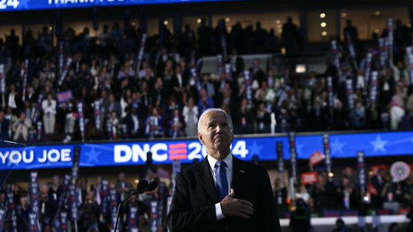 Presidente Biden elogió a Harris y fue ovacionado al inicio de la Convención Demócrata, en Chicago