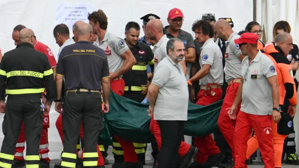 Estos son los millonarios desaparecidos tras el naufragio de un velero en Italia