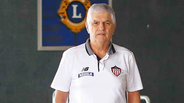 ¿Julio Avelino Comeñasa está cerca de volver al Junior de Barranquilla?