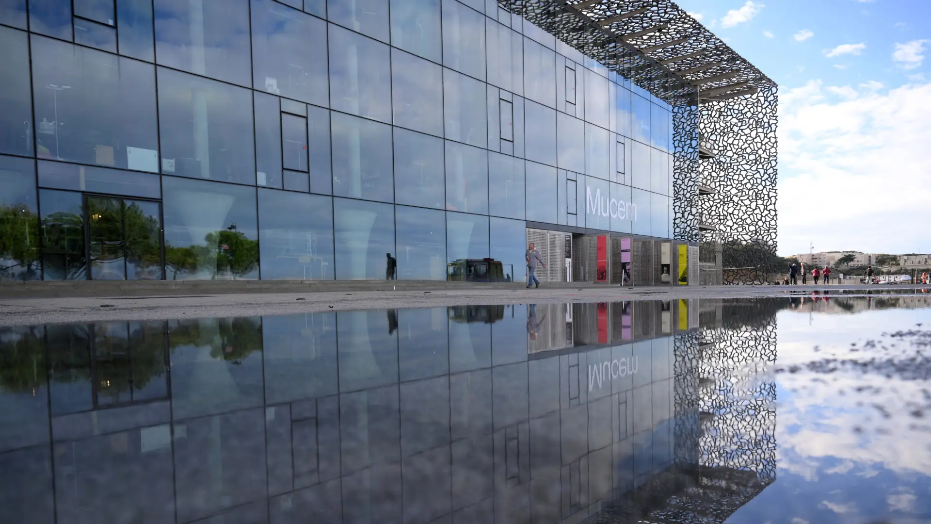 Mucem - Francia Museo en Francia abre sus puertas a nudistas con la exposición Paraísos Naturistas