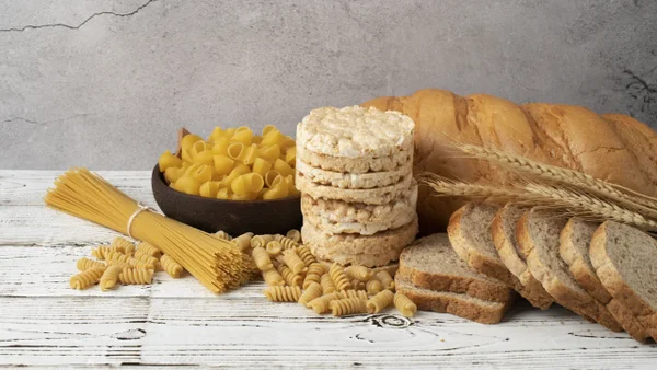 ¿Cuál es la cantidad ideal de carbohidratos que se deben consumir al día?