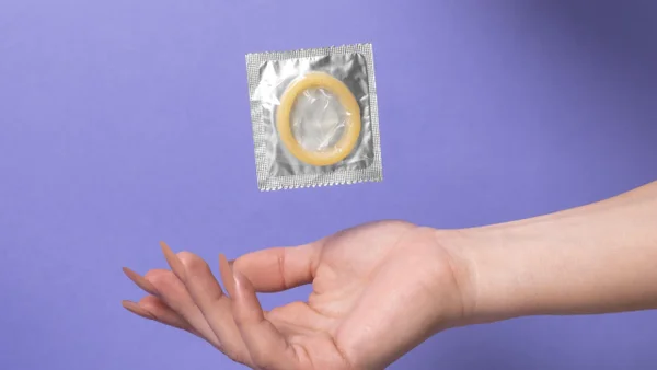 OMS alerta disminución del uso de preservativos en adolescentes de Europa OMS alerta disminución del uso de preservativos en adolescentes de Europa