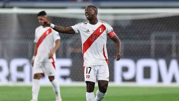 Luis Advíncula lanzó desafiante mensaje previo al juego entre Perú vs. Colombia