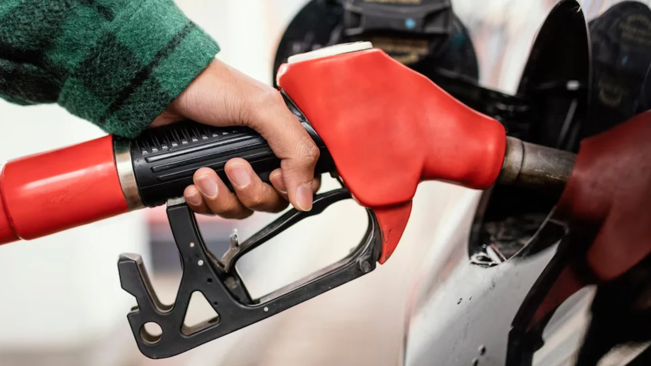 National Government announced a new reduction in gasoline prices: Since when will it be?