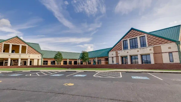 Tiroteo en una escuela secundaria dejó al menos cuatro muertos en Georgia Tiroteo en una escuela secundaria dejó al menos cuatro muertos en Georgia