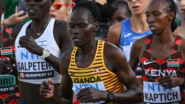 Maratonista ugandesa que participó en los Olímpicos de París, fue quemada viva por su pareja