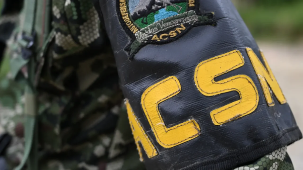 Gobierno solicitó suspender órdenes de captura a líderes de las Autodefensas de la Sierra Nevada Gobierno solicitó suspender órdenes de captura a líderes de las Autodefensas de la Sierra Nevada