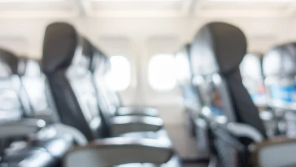 Fiscalía imputó a pasajeros que abofetearon a policías dentro de un avión