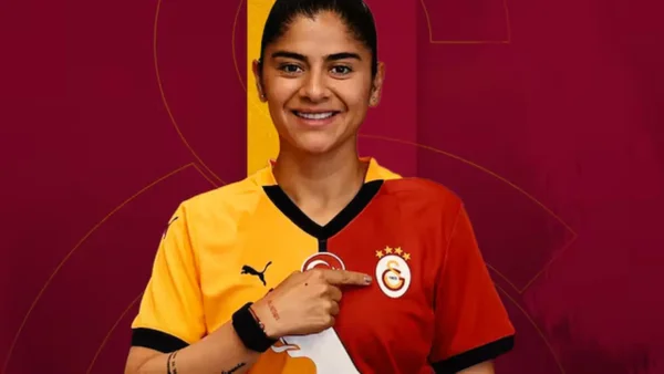 ¡Golazo de Catalina Usme! La colombiana deslumbró con un impactante tiro libre en la Champions Femenina: video