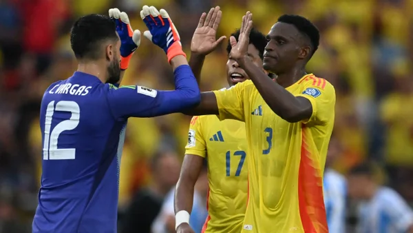 ¿Cuándo y contra quién vuelve a jugar la selección Colombia en eliminatorias?