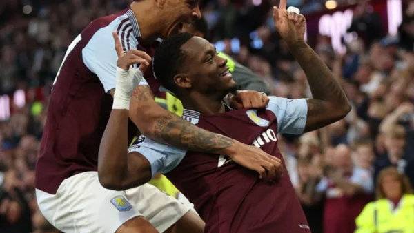 Técnico del Aston Villa se deshizo en elogios para Jhon Durán: vea el golazo directo a Puskás