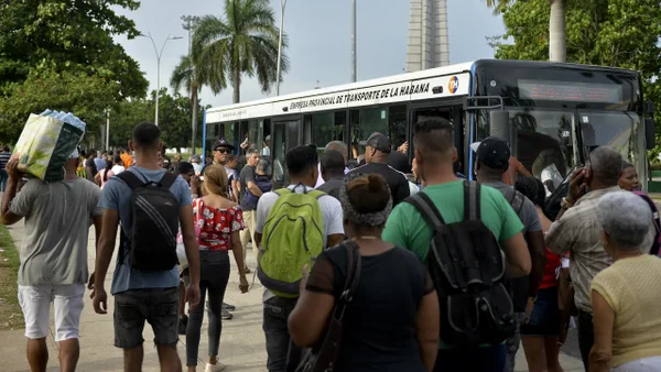 Se agudiza la crisis en Cuba: menor ración de pan y escasez de bienes esenciales Se agudiza la crisis en Cuba: menor ración de pan y escasez de bienes esenciales