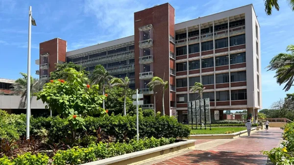 Se reportó un presunto caso de suicidio en la Universidad del Atlántico: sería el tercero en el año Se reportó un presunto caso de suicidio en la Universidad del Atlántico: sería el tercero en el año