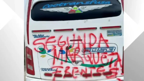 Cancelan servicio de buses hacia Sumapaz por intimidaciones de hombres armados Cancelan servicio de buses hacia Sumapaz por intimidaciones de hombres armados