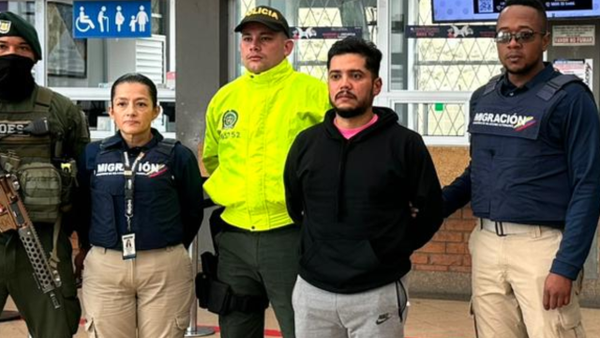 Autorizan extradición a Estados Unidos de ‘El Alacrán’, poderoso narco hijo de un excapo del Cartel de Cali Autorizan extradición a Estados Unidos de ‘El Alacrán’, poderoso narco hijo de un excapo del Cartel de Cali