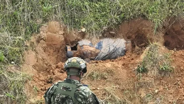 Con un cilindro explosivo de 20 kilos planeaban atentado terrorista en Caquetá Con un cilindro explosivo de 20 kilos planeaban atentado terrorista en Caquetá
