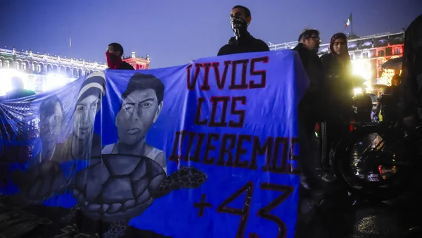 Diez años de Ayotzinapa y las familias de los desaparecidos siguen clamando justicia