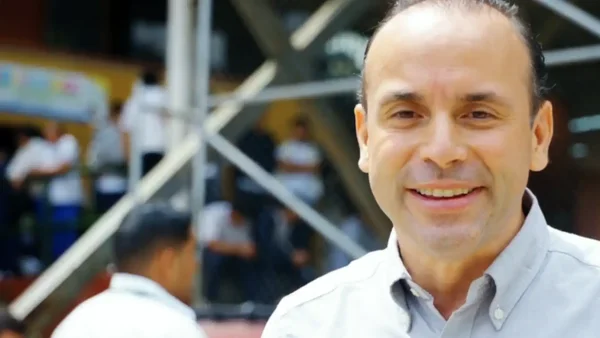 "Esta COP es para dejar en alto el nombre de Colombia: alcalde Alejandro Eder "Esta COP es para dejar en alto el nombre de Colombia: alcalde Alejandro Eder