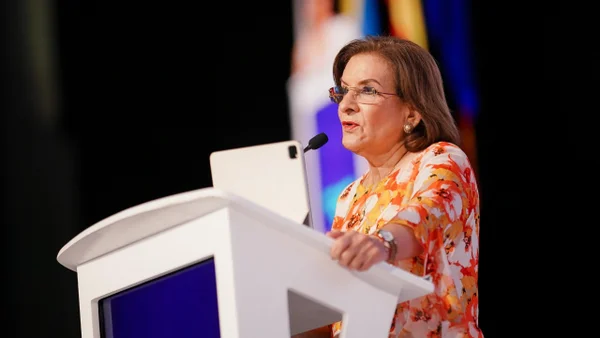 Suspenden licitación de software del Minsalud por presuntas irregularidades en $20.000 millones Suspenden licitación de software del Minsalud por presuntas irregularidades en $20.000 millones