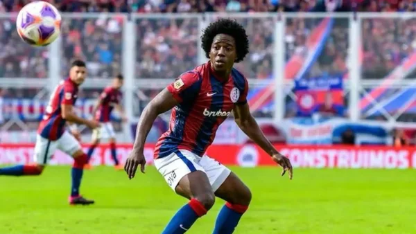 ¿Carlos Sánchez se retira del fútbol? Su futuro tomaría un giro inesperado