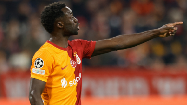 Davinson Sánchez se reportó con un golazo en Galatasaray vs. Dinamo de Kiev: video