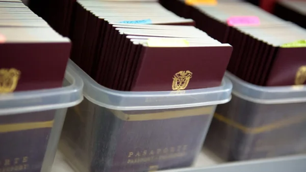 Gobierno firmó urgencia manifiesta con Thomas Greg & Sons para emitir pasaportes hasta 2026
