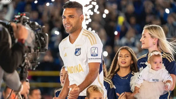 "La Sabana de Bogotá parece Suiza": Lorelei Tarón y Falcao encantados con su nueva vida en Colombia