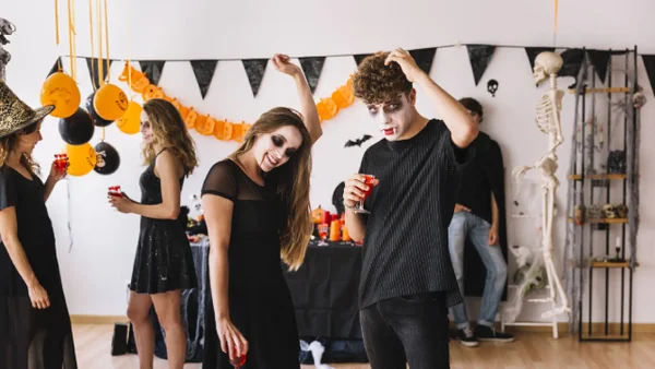 La máscara LED que está arrasando en redes para Halloween: reconocida influencer la puso a prueba La máscara LED que está arrasando en redes para Halloween: reconocida influencer la puso a prueba