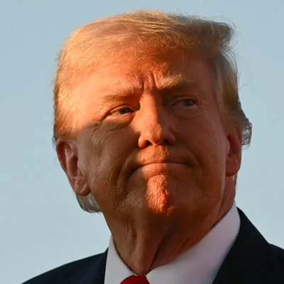 Donald Trump está siendo vinculado al escándalo de Jeffrey Epstein: ¿de