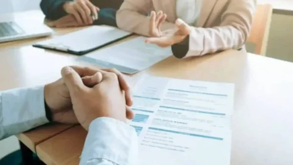 El 8% de los empresarios podría cerrar: presidente de Fenalco sobre la reforma laboral El 8% de los empresarios podría cerrar: presidente de Fenalco sobre la reforma laboral