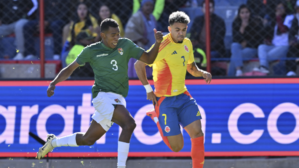 Luis Díaz 'voló' en El Alto y casi anota un golazo: vea la atajada de Guillermo Viscarra