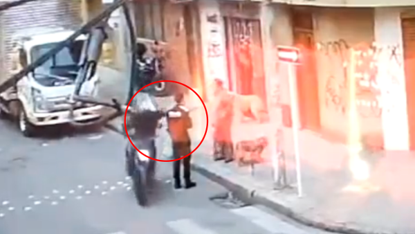 Policía fue víctima de robo en Bogotá: el hecho ocurrió a plena luz del día Policía fue víctima de robo en Bogotá: el hecho ocurrió a plena luz del día