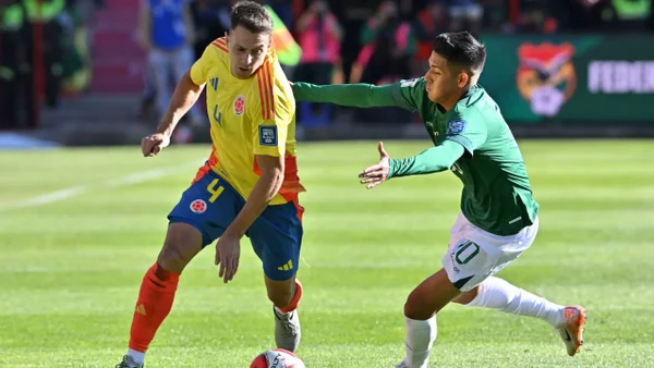 Cámaras captaron a jugador de Colombia con oxígeno en partido contra Bolivia