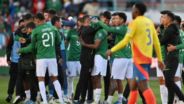Bolivia festejó el triunfo contra Colombia con particular baile: todo quedó en video