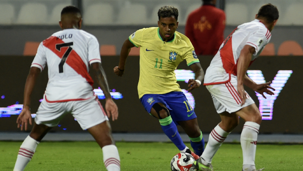 🔴EN VIVO🔴 Vea aquí Brasil 2 vs. Perú 0: ¡Doblete de Raphinha!