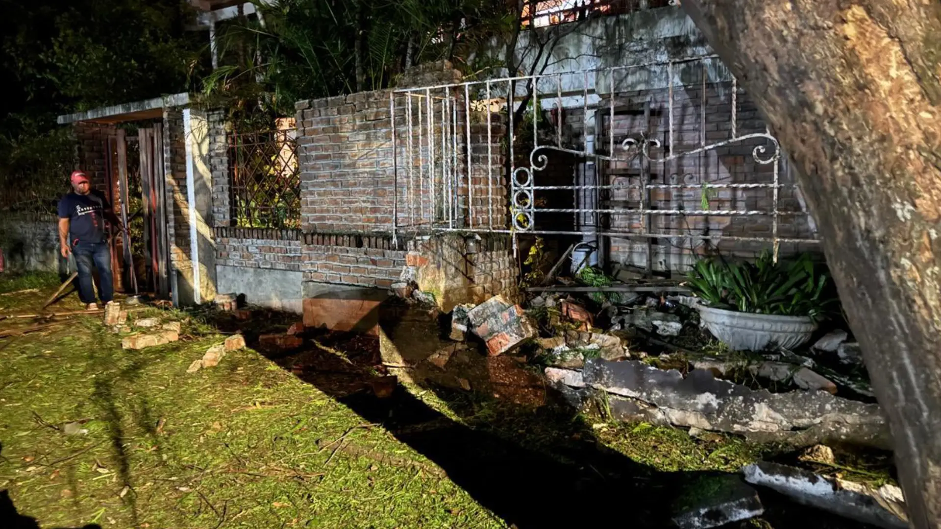 Casa del exalcalde de Jamundí tras atentado con granada