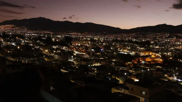 “Dan ganas de llorar": la situación en Ecuador tras medidas de apagones de 14 horas “Dan ganas de llorar": la situación en Ecuador tras medidas de apagones de 14 horas