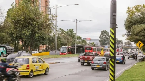 83 cámaras de fotomultas dejarán de operar en Bogotá: ¿Cuáles emiten más comparendos? 83 cámaras de fotomultas dejarán de operar en Bogotá: ¿Cuáles emiten más comparendos?