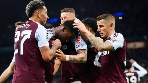 DT del Aston Villa sentenció a Jhon Durán y su titularidad