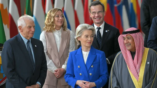 La Unión Europea busca una nueva ley para acelerar la expulsión de migrantes ilegales