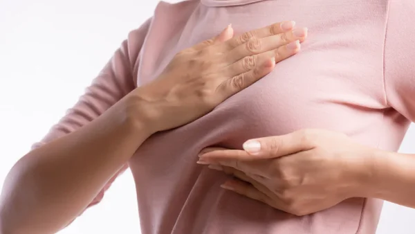 ¿Cuáles son las señales de alerta del cáncer de mama y cómo hacer el autoexamen para prevenirlo?