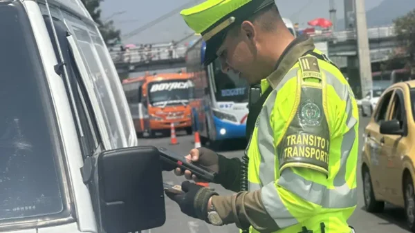 Atención, conductor: esta infracción generó más de 1.400 multas en menos de una semana Atención, conductor: esta infracción generó más de 1.400 multas en menos de una semana