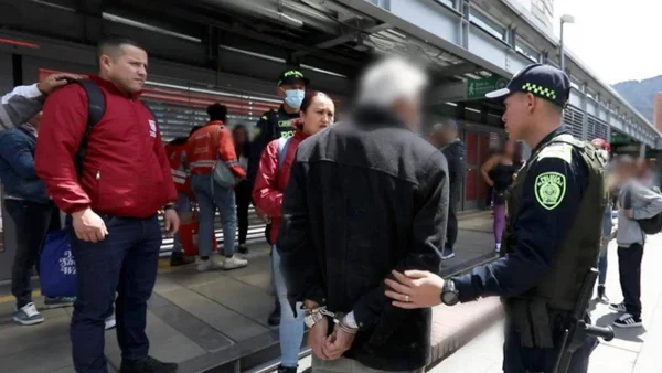 Un hombre fue capturado tras realizar tocamientos sexuales a una mujer en Transmilenio