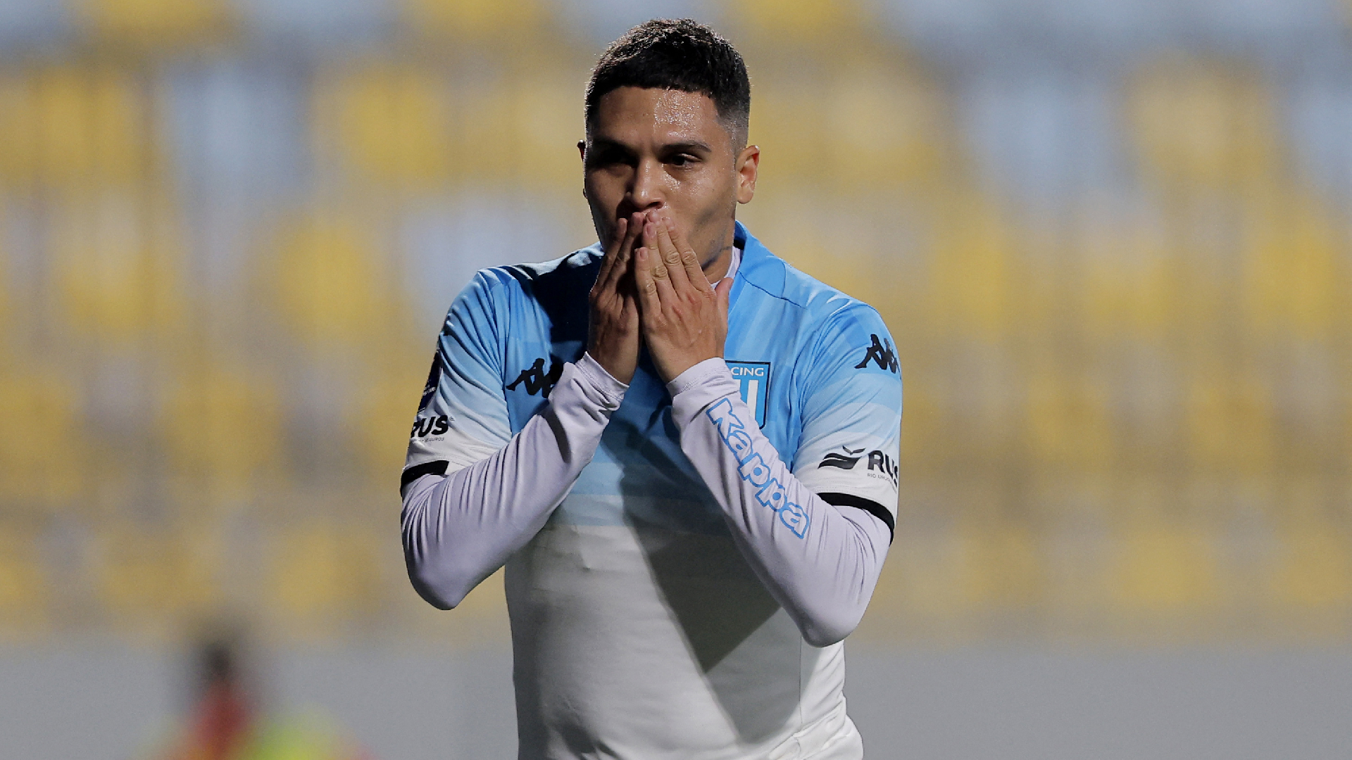 'Juanfer' protagonizó divertido momento en Copa Sudamericana: ¿Nuevo meme?